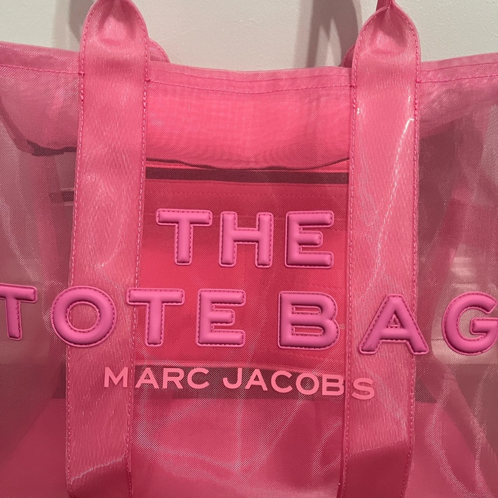 Marc Jacobs Large Pink Mesh Tote Bag - Picture 4 of 8